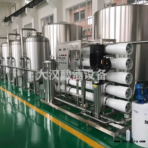 江蘇無錫市錫北鎮(zhèn)杜總購買的一臺水處理設備正在制作中！
